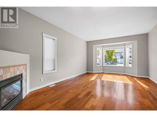 2536 Abbeyglen Way, Kamloops, BC - Indoor With Fireplace