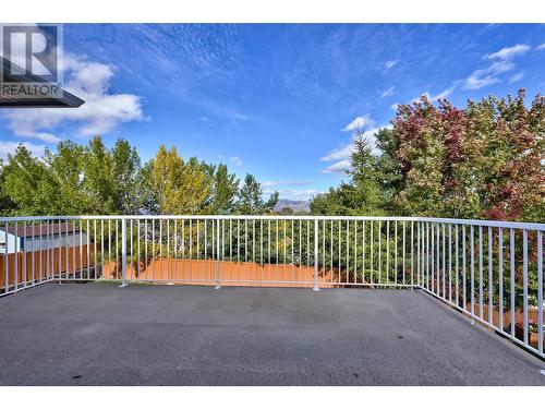 2536 Abbeyglen Way, Kamloops, BC - Outdoor