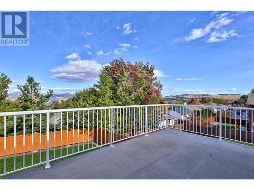 2536 Abbeyglen Way, Kamloops, BC - Outdoor