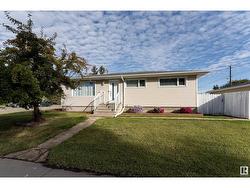 15830 83 AV NW  Edmonton, AB T5R 3T9