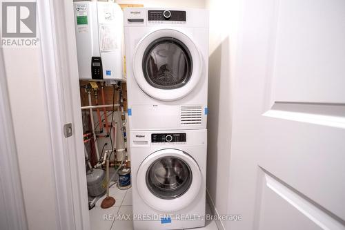 17 - 480 Beresford Path, Oshawa, ON - Indoor Photo Showing Laundry Room