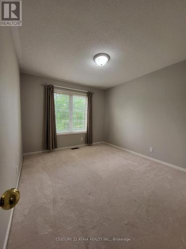 10 Marshview Avenue, Aurora, ON - Indoor Photo Showing Other Room