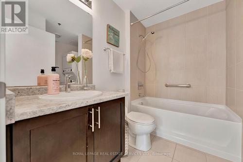 628 - 2490 Old Bronte Road, Oakville, ON - Indoor Photo Showing Bathroom