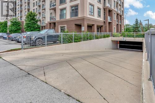 628 - 2490 Old Bronte Road, Oakville, ON - Outdoor With Balcony