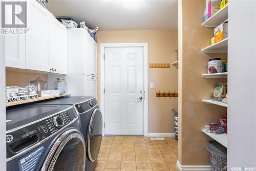 616 Thiessen Street, Warman, SK - Indoor Photo Showing Laundry Room