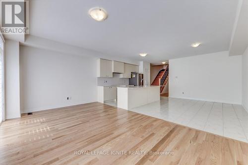 87 Robert Eaton Avenue, Markham, ON - Indoor Photo Showing Kitchen