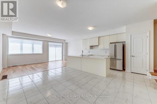 87 Robert Eaton Avenue, Markham, ON - Indoor Photo Showing Kitchen