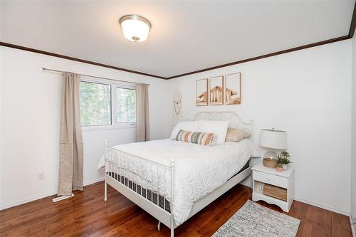 5682 202 Hwy Highway, Gonor, MB - Indoor Photo Showing Bedroom