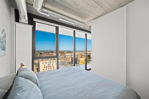 1502 311 Hargrave Street, Winnipeg, MB - Indoor Photo Showing Bedroom