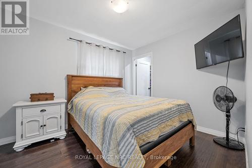 17 Margaret Street, Welland, ON - Indoor Photo Showing Bedroom