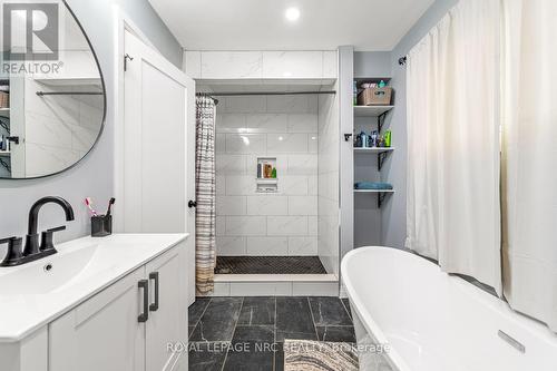 17 Margaret Street, Welland, ON - Indoor Photo Showing Bathroom