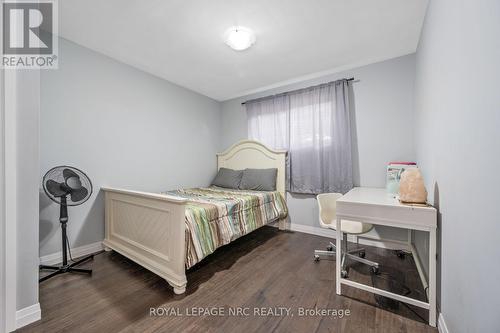 17 Margaret Street, Welland, ON - Indoor Photo Showing Bedroom