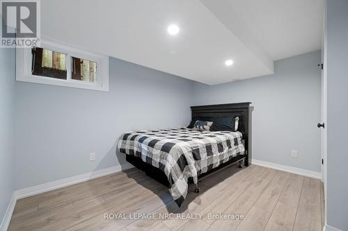 17 Margaret Street, Welland, ON - Indoor Photo Showing Bedroom