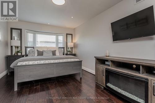 96 Laurendale Avenue, Hamilton, ON - Indoor Photo Showing Bedroom