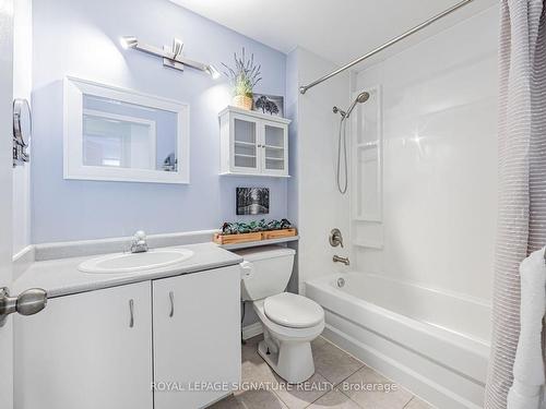 41-1735 Walnut Lane, Pickering, ON - Indoor Photo Showing Bathroom