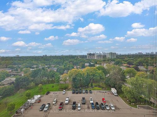 1201-1300 Bloor St, Mississauga, ON - Outdoor With View