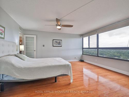 1201-1300 Bloor St, Mississauga, ON - Indoor Photo Showing Bedroom