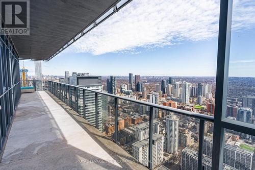 6005 - 7 Grenville Street, Toronto, ON - Outdoor With View With Exterior