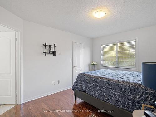 956 Huffman Cres, Milton, ON - Indoor Photo Showing Bedroom