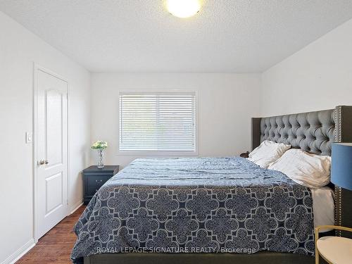 956 Huffman Cres, Milton, ON - Indoor Photo Showing Bedroom