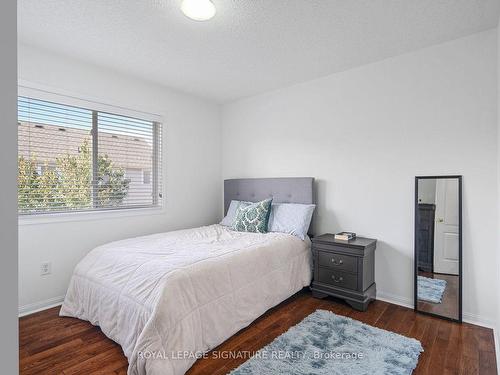 956 Huffman Cres, Milton, ON - Indoor Photo Showing Bedroom