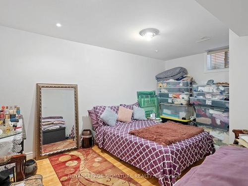 956 Huffman Cres, Milton, ON - Indoor Photo Showing Bedroom