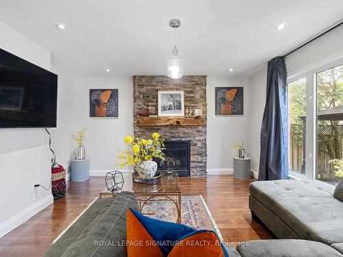 956 Huffman Cres, Milton, ON - Indoor Photo Showing Living Room With Fireplace