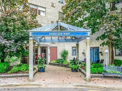 307-93 Westwood Rd, Guelph, ON - Outdoor