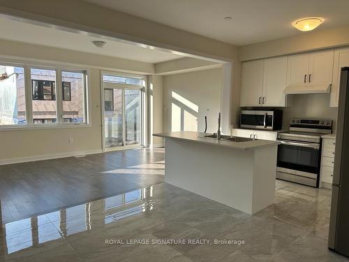 37 Keelson St, Welland, ON - Indoor Photo Showing Kitchen