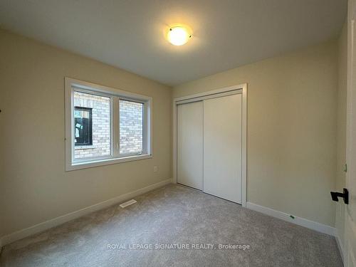 37 Keelson St, Welland, ON - Indoor Photo Showing Other Room