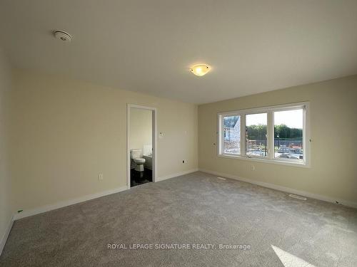 37 Keelson St, Welland, ON - Indoor Photo Showing Other Room