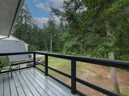 591 Sierra Pines Rd, Comox, BC 