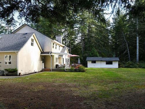 591 Sierra Pines Rd, Comox, BC 