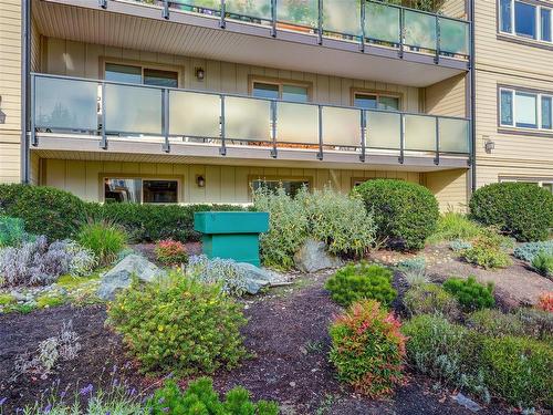 108-1436 Harrison St, Victoria, BC - Outdoor