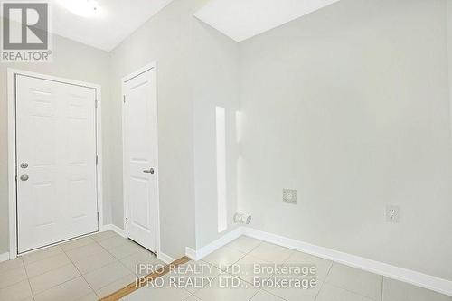 727 Heathrow Path, Oshawa, ON - Indoor Photo Showing Other Room