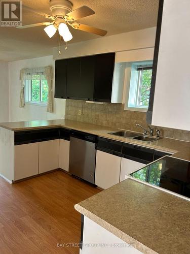 328 Andrew Street, Newmarket, ON - Indoor Photo Showing Kitchen With Double Sink