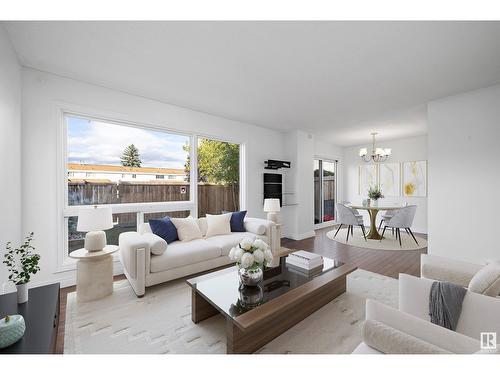 197 Grandin Vg, St. Albert, AB - Indoor Photo Showing Living Room