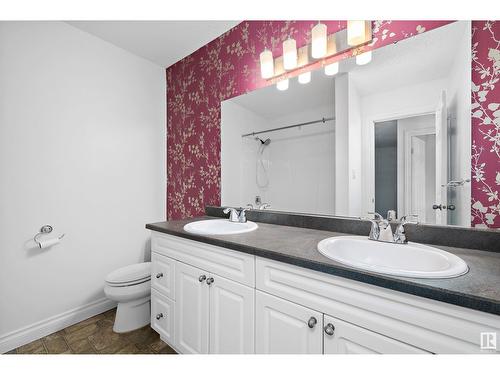 197 Grandin Vg, St. Albert, AB - Indoor Photo Showing Bathroom