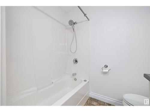 197 Grandin Vg, St. Albert, AB - Indoor Photo Showing Bathroom