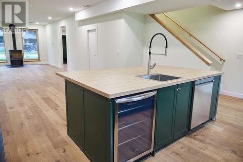 1005 Basin Lane, Revelstoke, BC - Indoor Photo Showing Kitchen