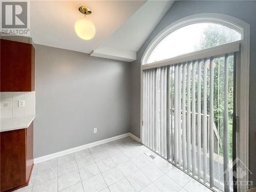 407 Breckenridge Crescent, Ottawa, ON - Indoor Photo Showing Other Room