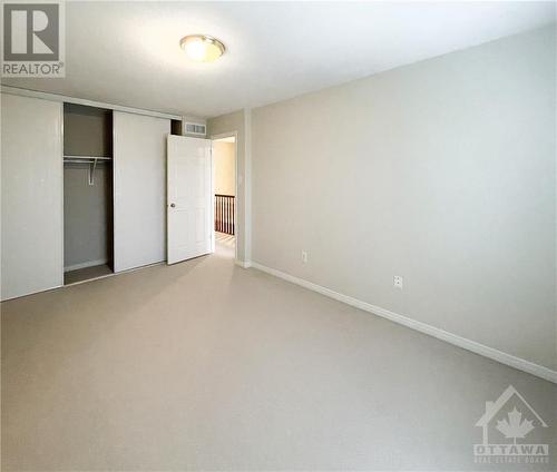 407 Breckenridge Crescent, Ottawa, ON - Indoor Photo Showing Other Room