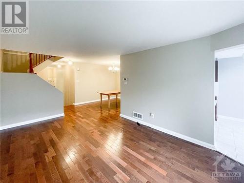 407 Breckenridge Crescent, Ottawa, ON - Indoor Photo Showing Other Room