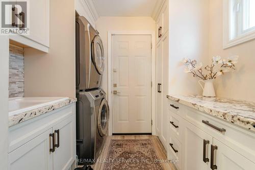 42 Madrid Crescent, Brampton, ON - Indoor Photo Showing Laundry Room