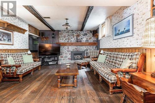 34 Westbrier Knoll, Brantford, ON - Indoor Photo Showing Living Room With Fireplace