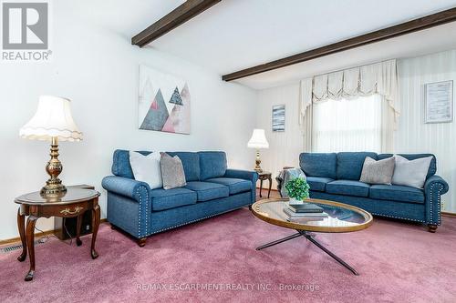 34 Westbrier Knoll, Brantford, ON - Indoor Photo Showing Living Room