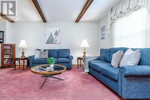 34 Westbrier Knoll, Brantford, ON - Indoor Photo Showing Living Room