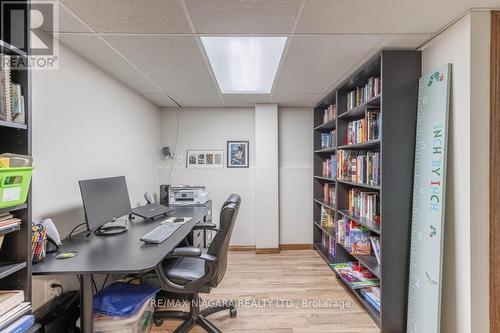 6195 Delta Drive, Niagara Falls, ON - Indoor Photo Showing Office