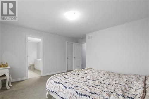 668 Decoeur Drive, Ottawa, ON - Indoor Photo Showing Bedroom