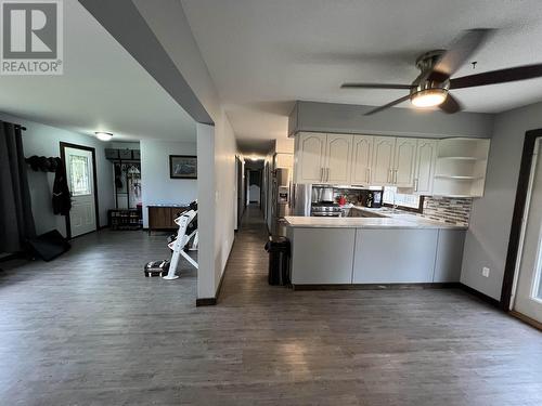 5116 Sunset Drive, Fort Nelson, BC - Indoor Photo Showing Kitchen